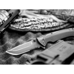 Couteau Decree Linerlock GERBER -Couteaux Séries Magasin couteau decree linerlock gerber 3